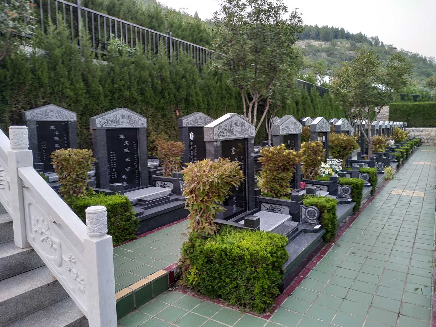 殡葬设施的特点