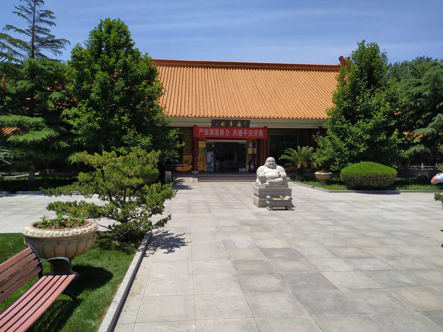 21名无名英雄烈士移至济南革命烈士陵园