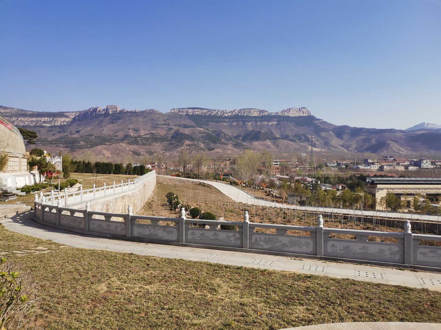 在济南选择墓地如何确保安全性问题