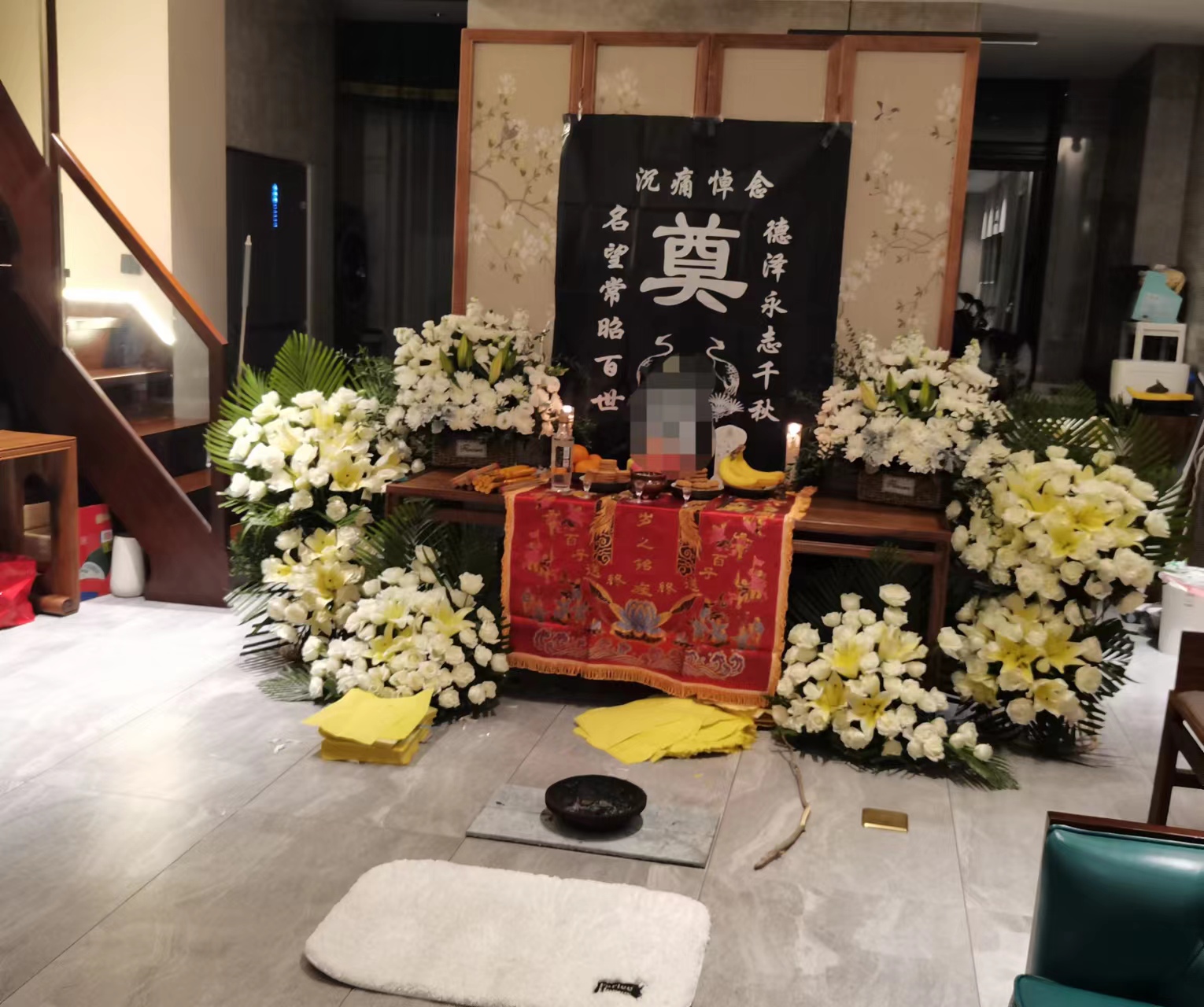 家属灵堂的安排细节是怎样的？