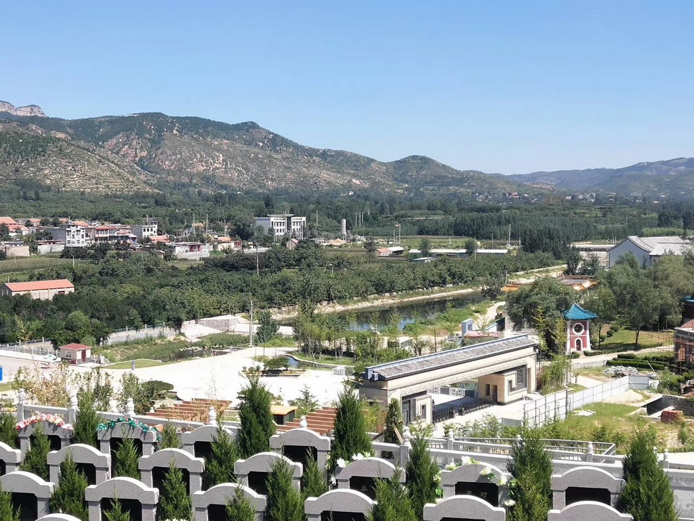 慈航园公墓.jpg 慈航园公墓.jpg