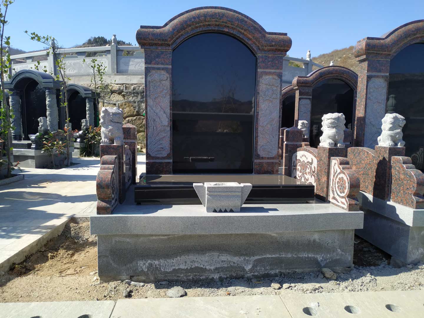 公墓衍生的追思、缅怀