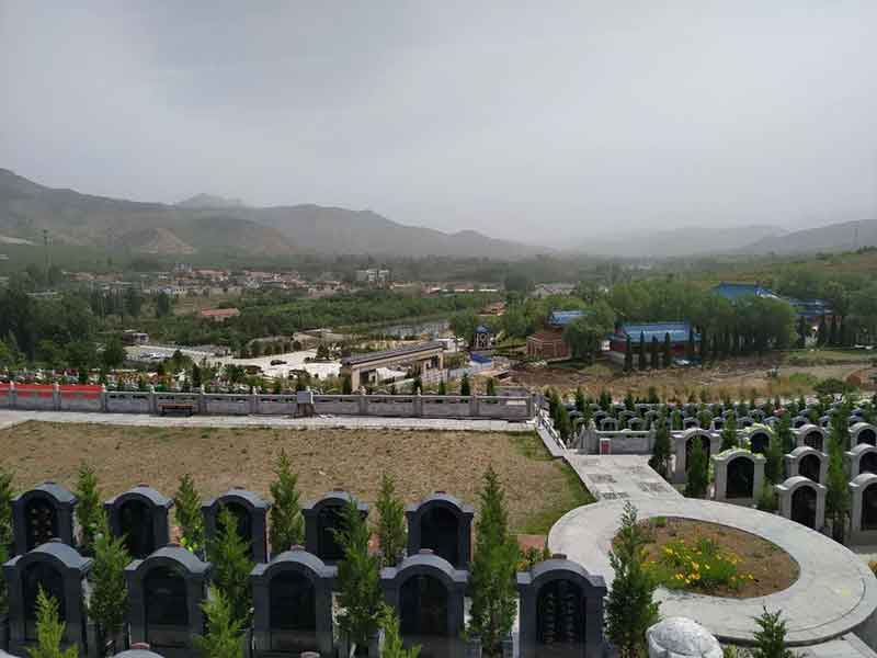 墓地到期不续费,骨灰如何处理?