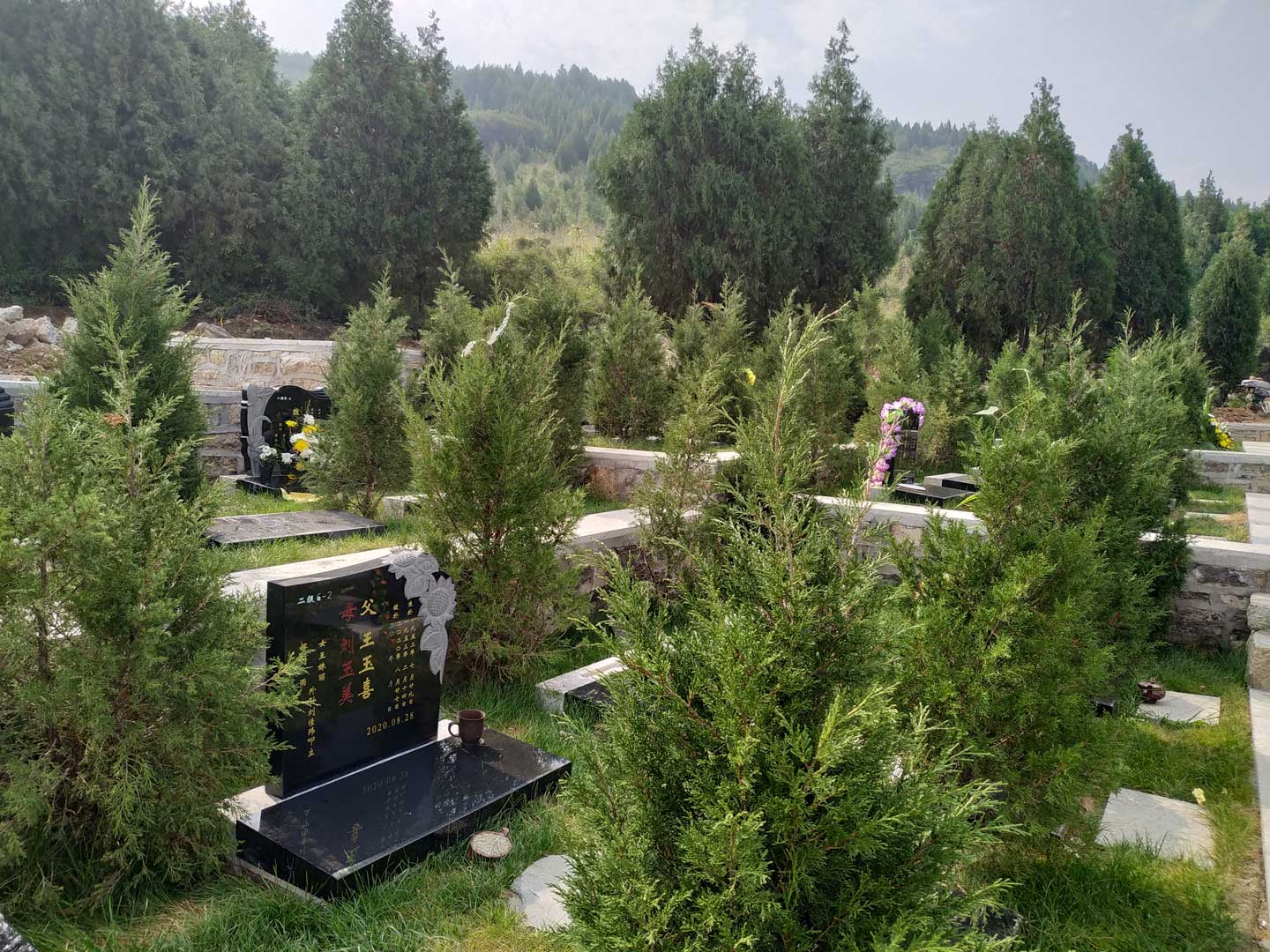 济南双峰山陵园