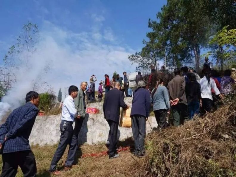 下葬主要过程和祭奠仪式