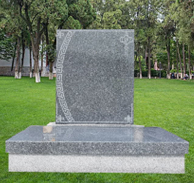 恭德陵园艺术碑