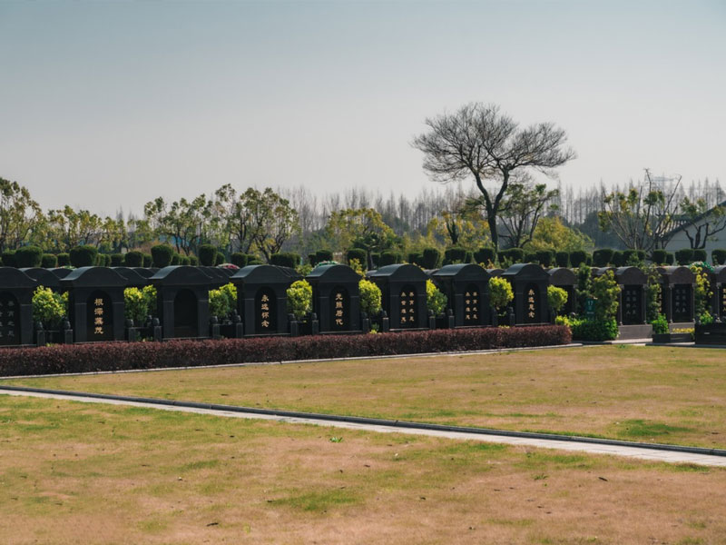 为老人选择墓地的注意事项 为老人选择墓地的注意事项