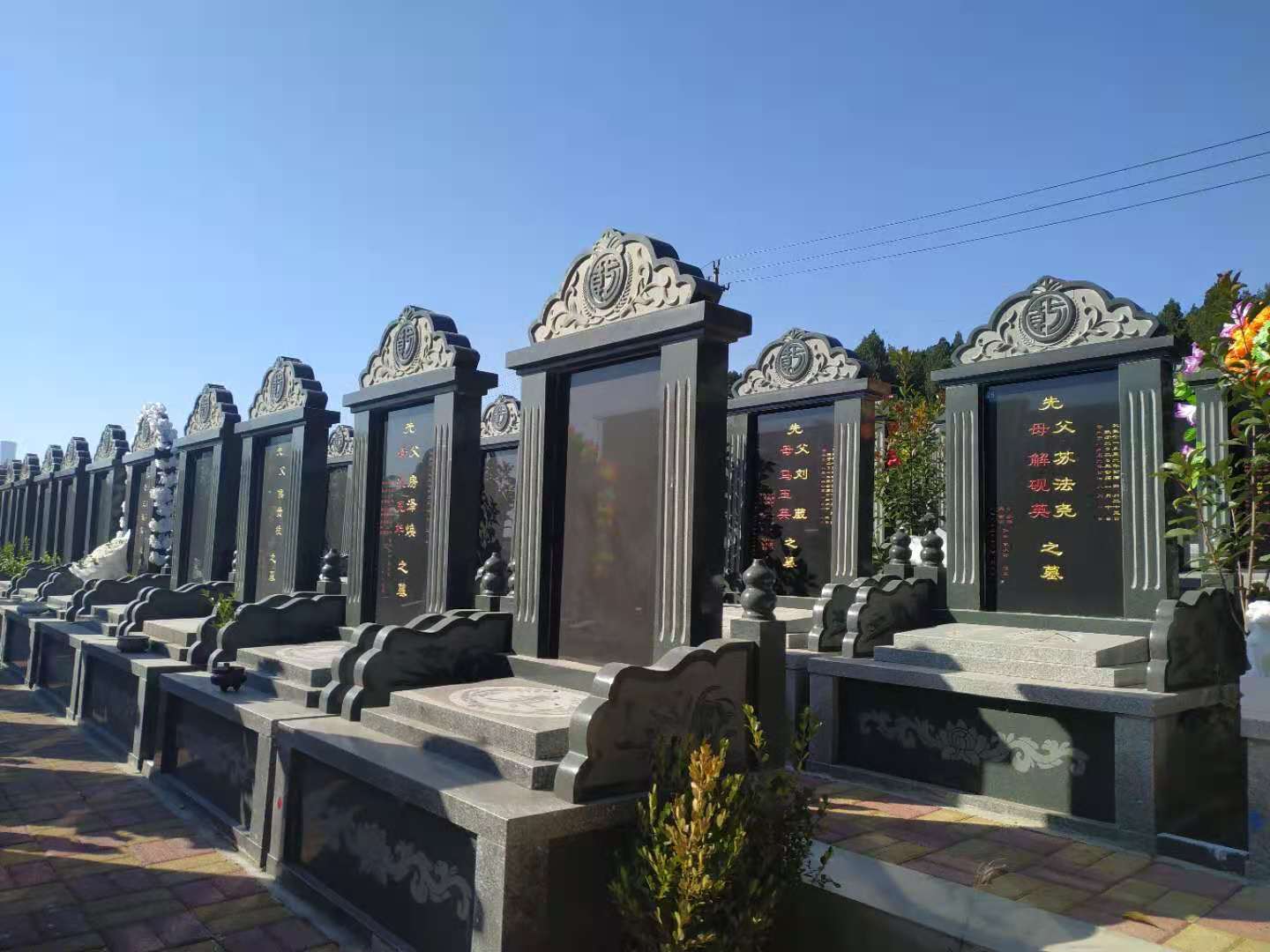 影响墓园价格的主要因素  