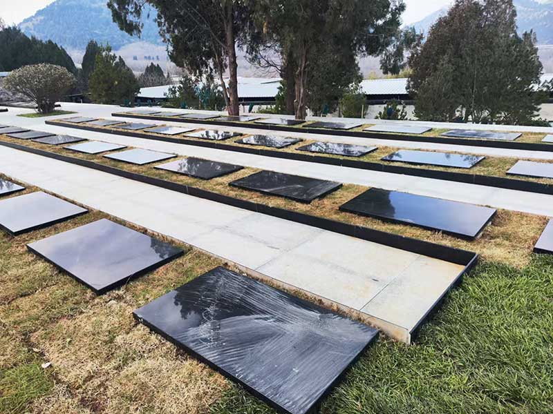 多子山生命文化公园卧碑