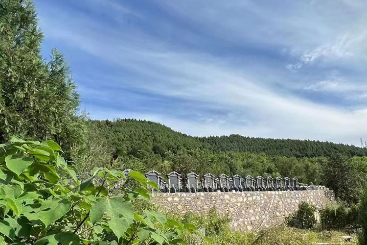 经营性公墓的特性与成本构成