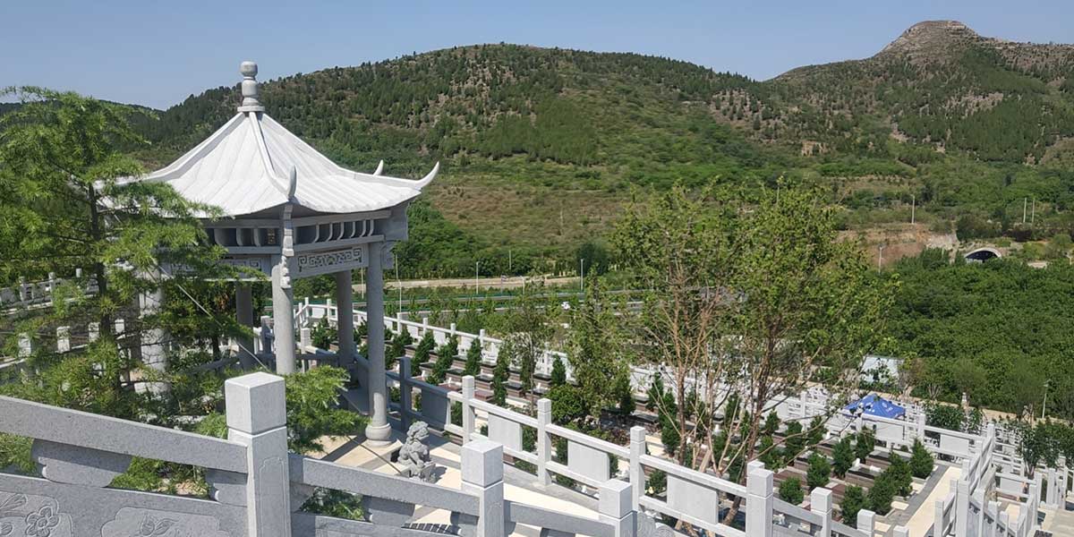 官山陵园环境