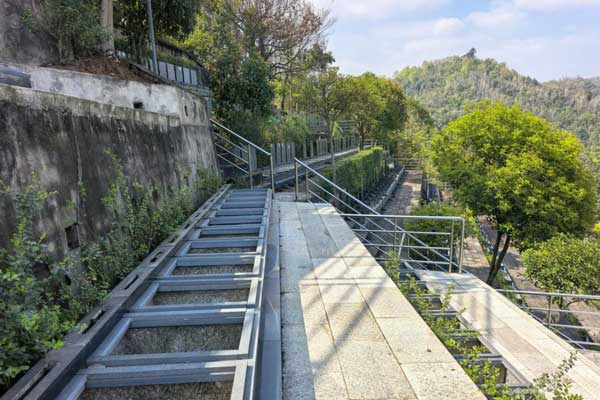 九顶山陵园环境 九顶山陵园环境