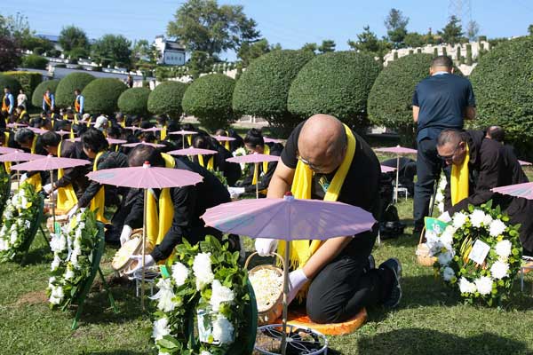 生态草坪葬 生态草坪葬