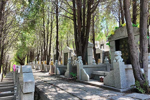 南部山区合法经营性陵园