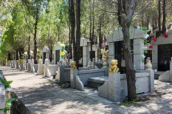 济南市中区皇上岭公墓