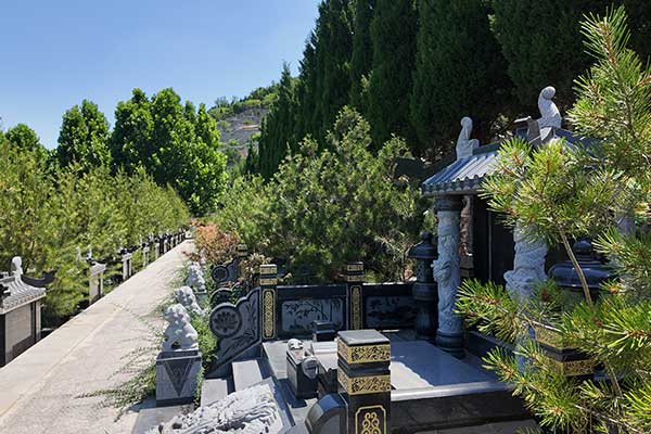 双峰山陵园 双峰山陵园