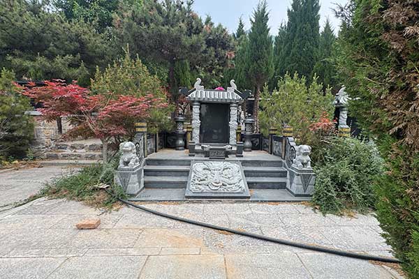 恭德陵园寿南山(历城柳埠) 恭德陵园寿南山(历城柳埠)